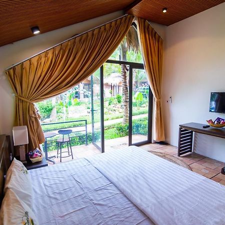 May Tropical Villas ハノイ市 エクステリア 写真