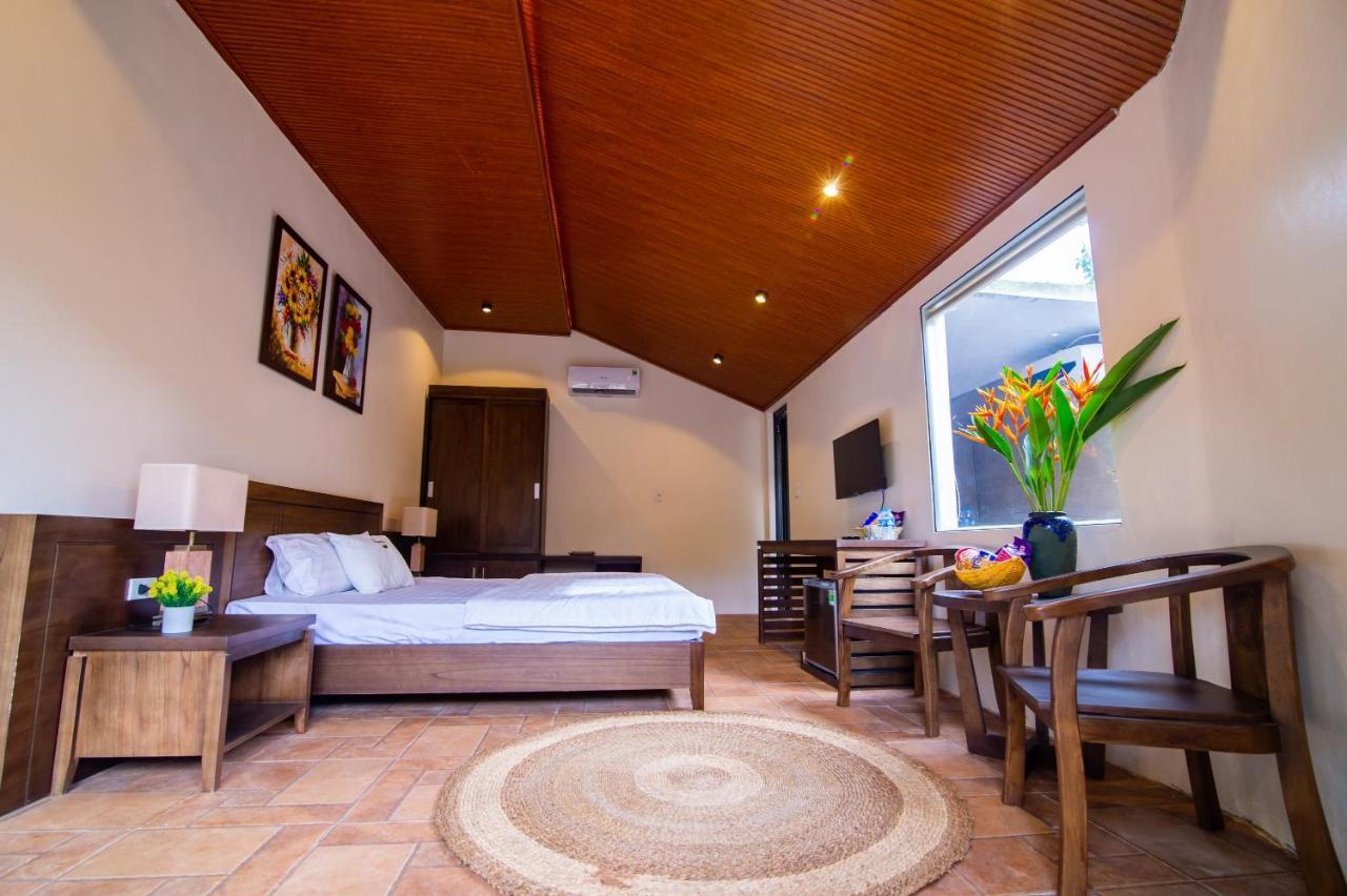 May Tropical Villas ハノイ市 エクステリア 写真