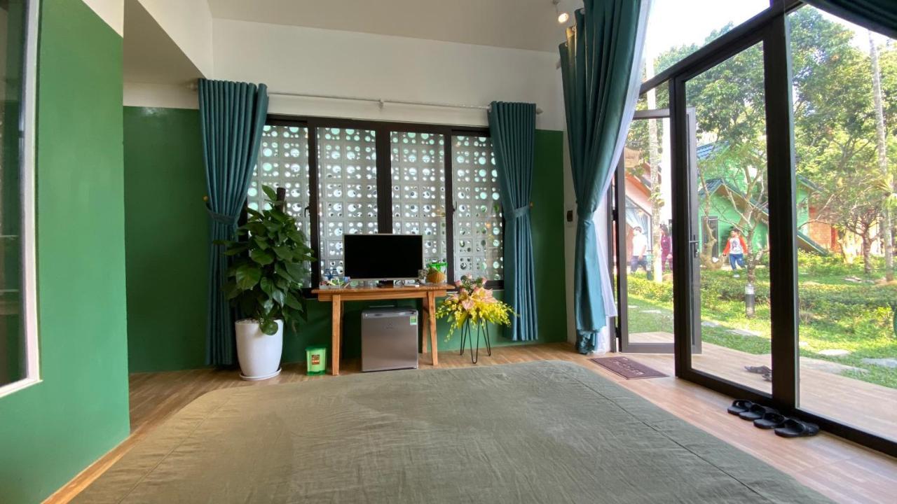 May Tropical Villas ハノイ市 エクステリア 写真