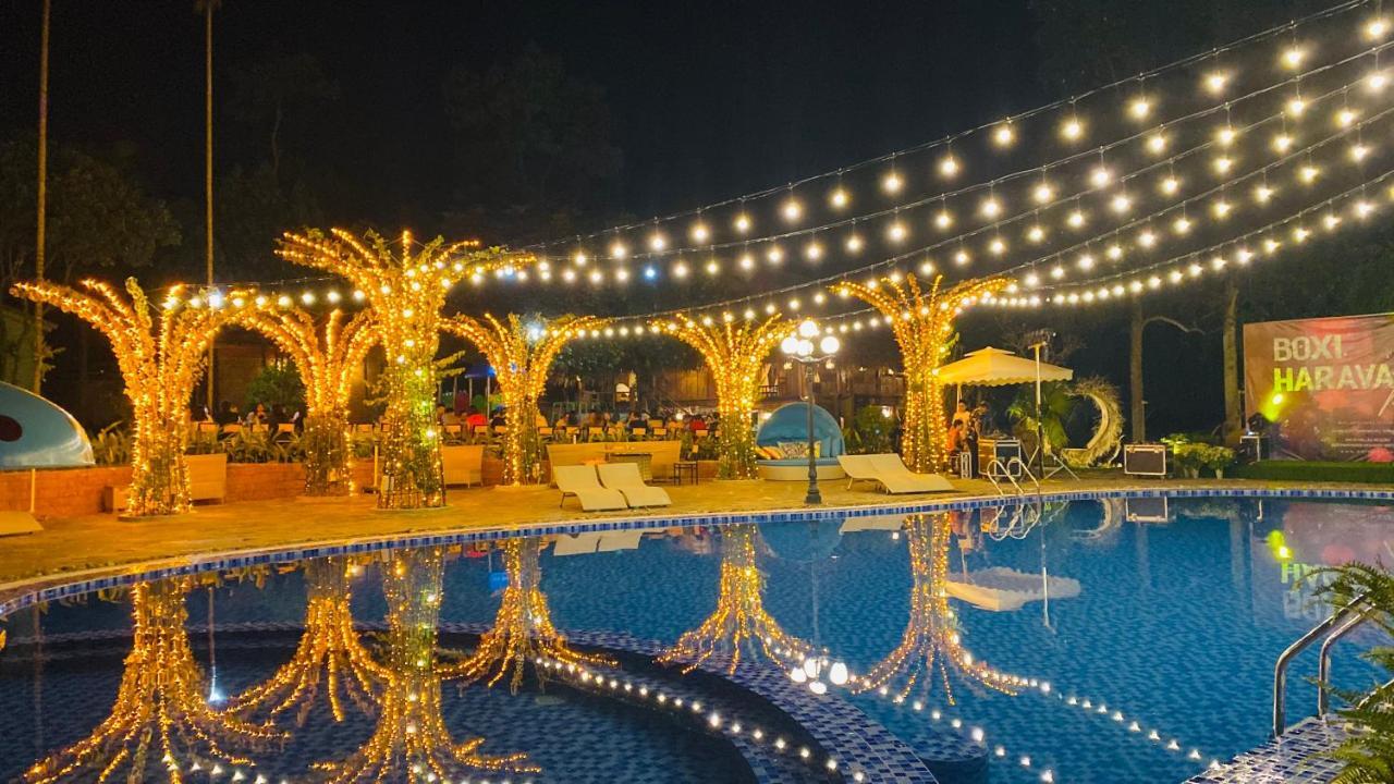 May Tropical Villas ハノイ市 エクステリア 写真