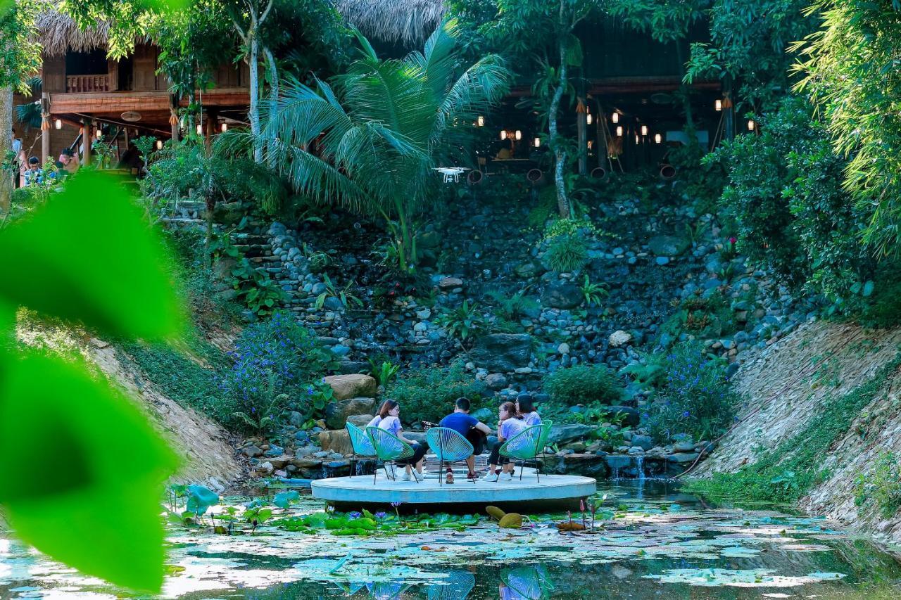 May Tropical Villas ハノイ市 エクステリア 写真